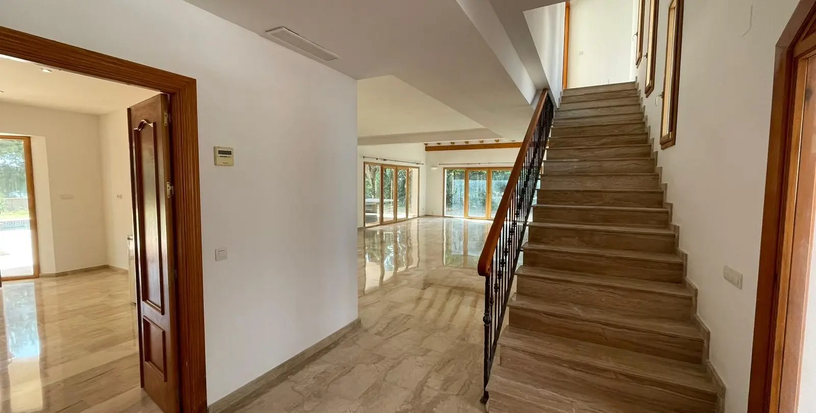 Sale of detached villa in Mijas 15