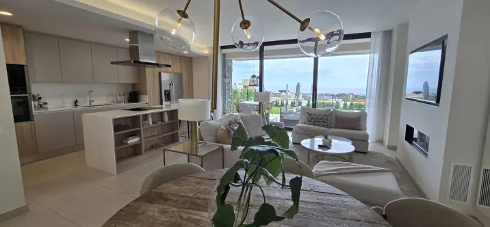 Venta de apartamento en planta baja en Benahavís 4