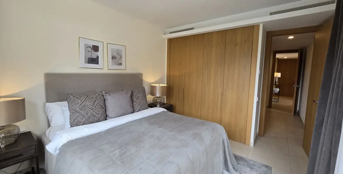 Sale of ground floor apartment in Benahavís 23