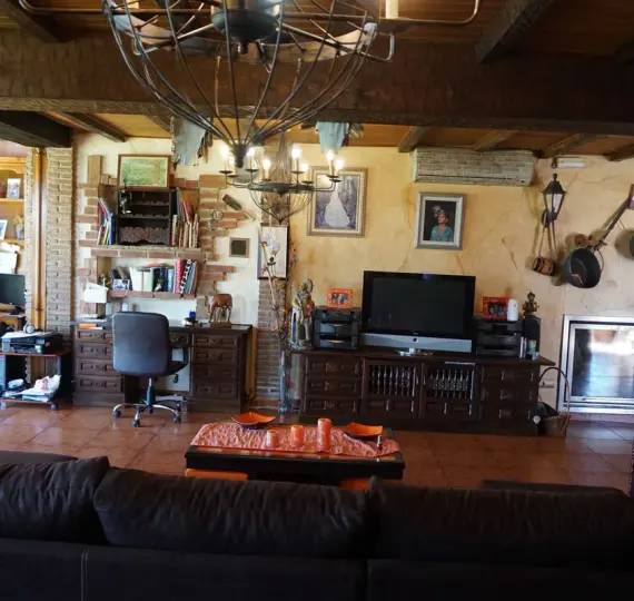 Sale of finca - cortijo in Estepona