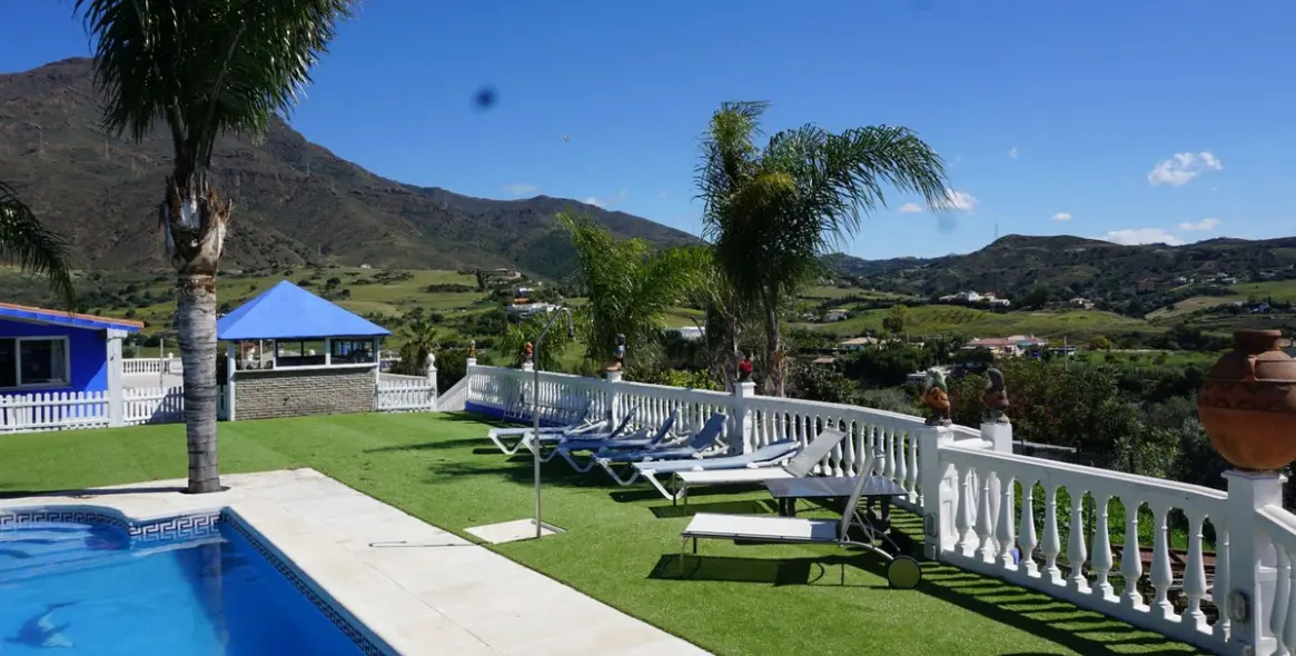 Sale of finca - cortijo in Estepona 8