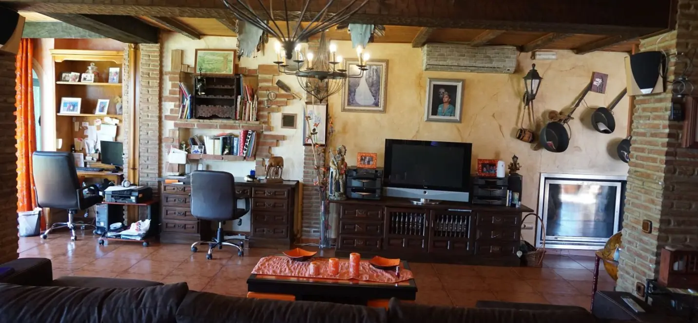 Sale of finca - cortijo in Estepona 1