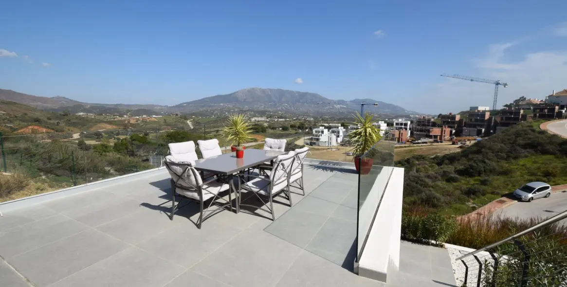 Venta de villa independiente en La Cala Golf 11