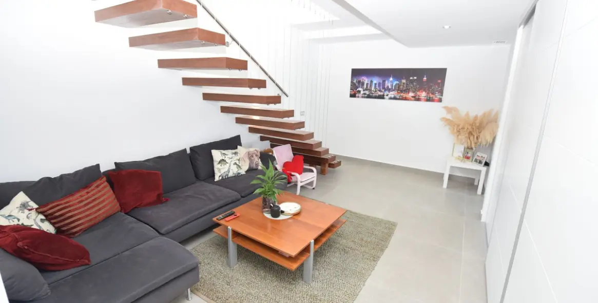 Venta de villa independiente en La Cala Golf 16