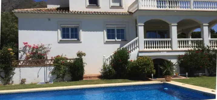 Venta de villa independiente en Mijas 0