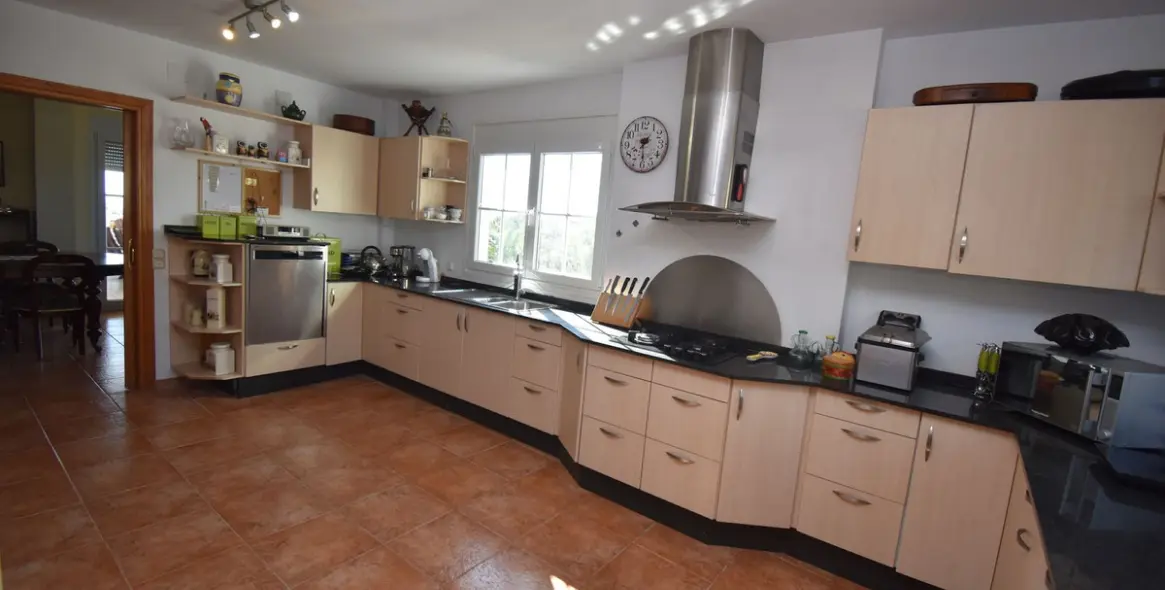 Продажа  отдельно стоящей виллы в Mijas 8