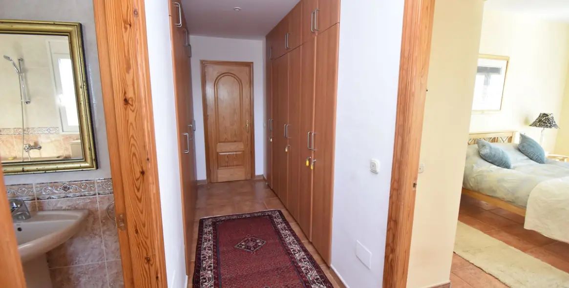 Продажа  отдельно стоящей виллы в Mijas 10