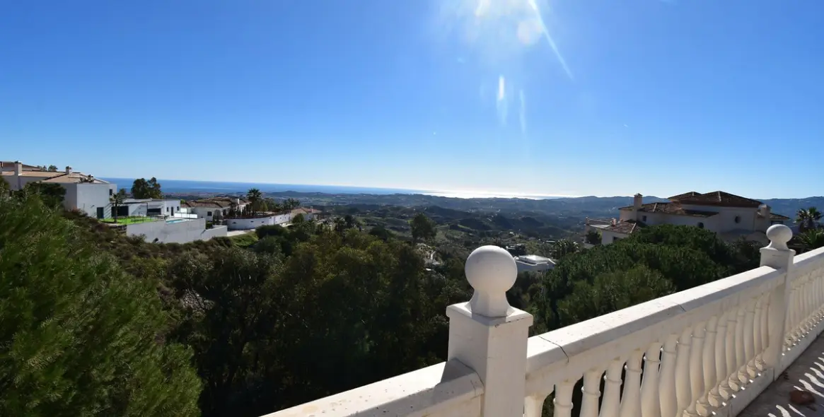 Продажа  отдельно стоящей виллы в Mijas 12