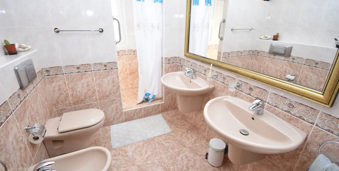 Продажа  отдельно стоящей виллы в Mijas 17