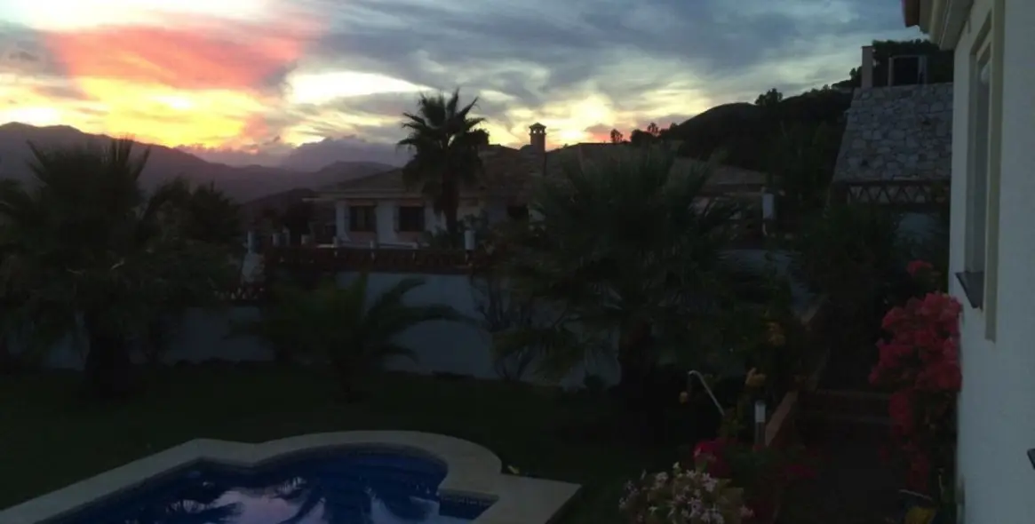 Продажа  отдельно стоящей виллы в Mijas 20