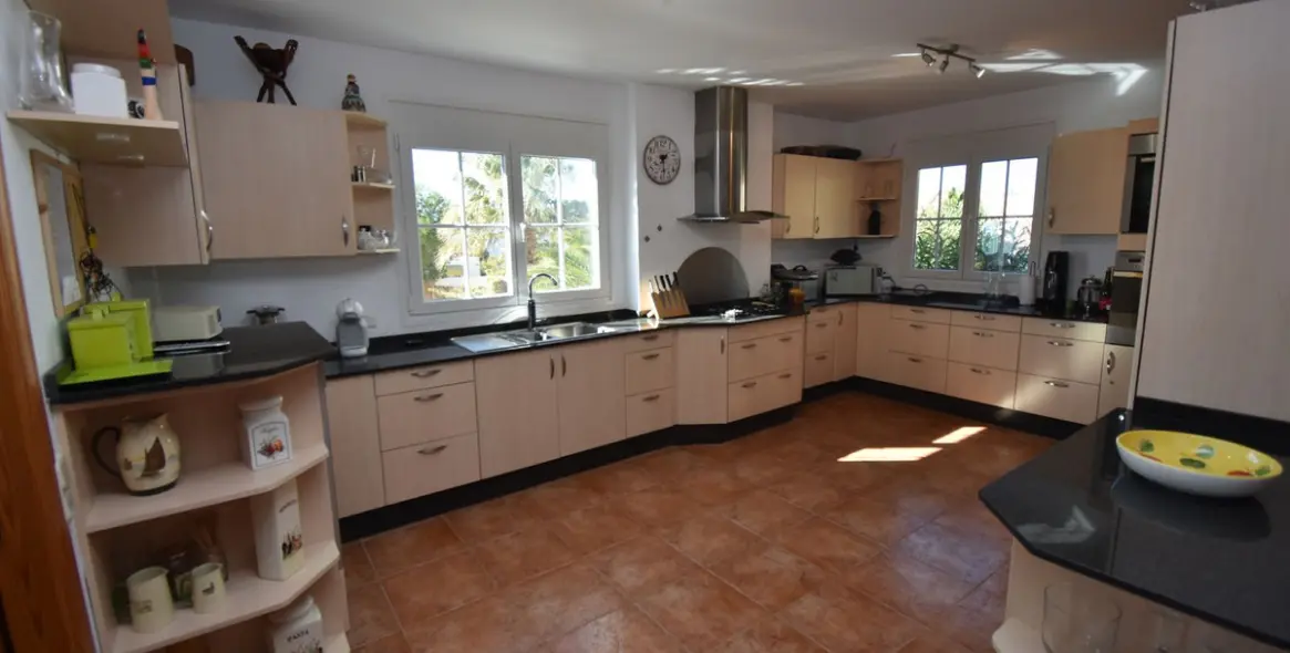 Продажа  отдельно стоящей виллы в Mijas 21