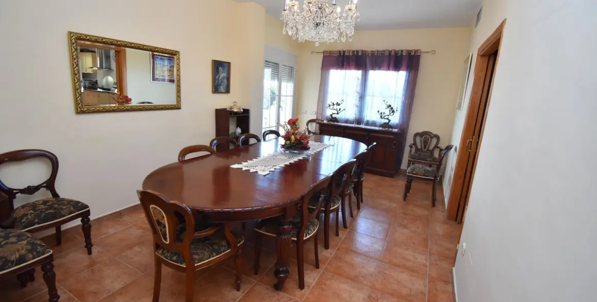 Продажа  отдельно стоящей виллы в Mijas 23