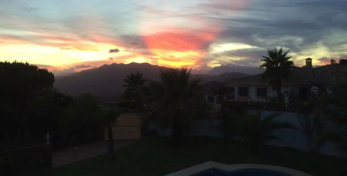 Продажа  отдельно стоящей виллы в Mijas 34