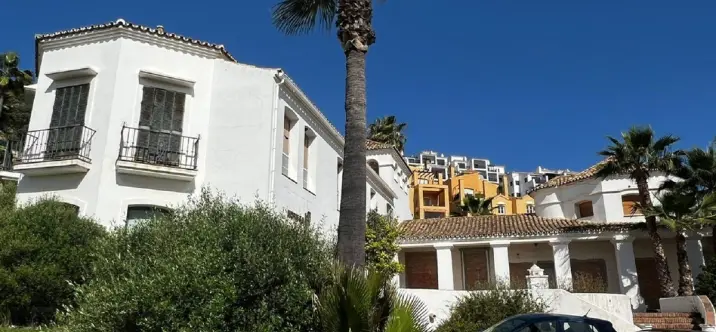 Продажа коммерческого помещения в Manilva 4