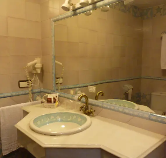 Продажа отеля в Casares Pueblo