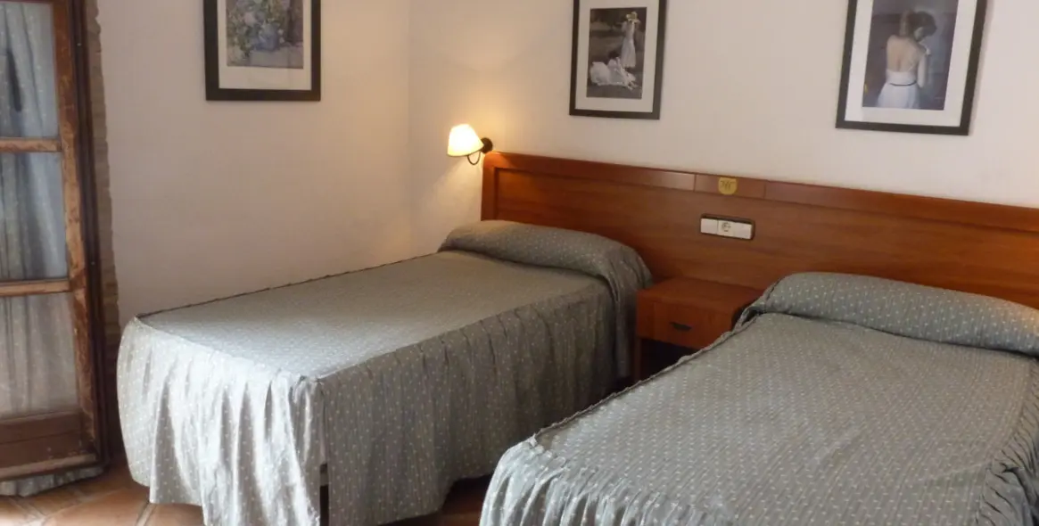 Продажа отеля в Casares Pueblo 14