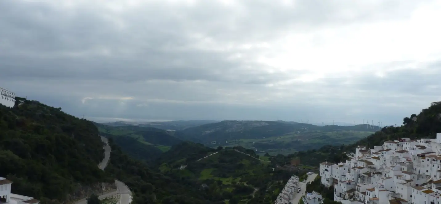 Продажа отеля в Casares Pueblo 0