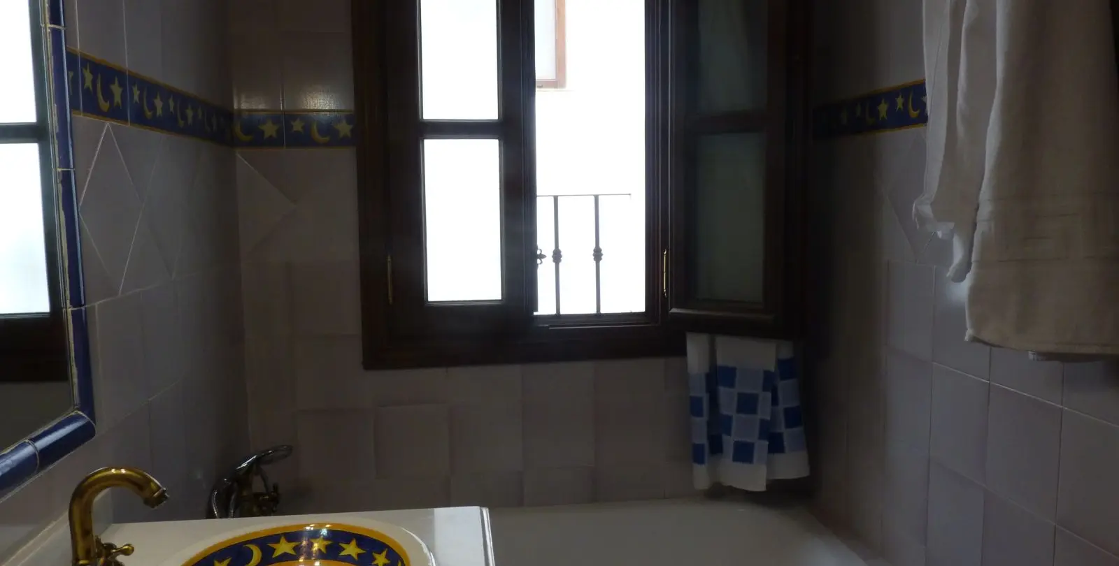 Sale of hotel in Casares Pueblo 13