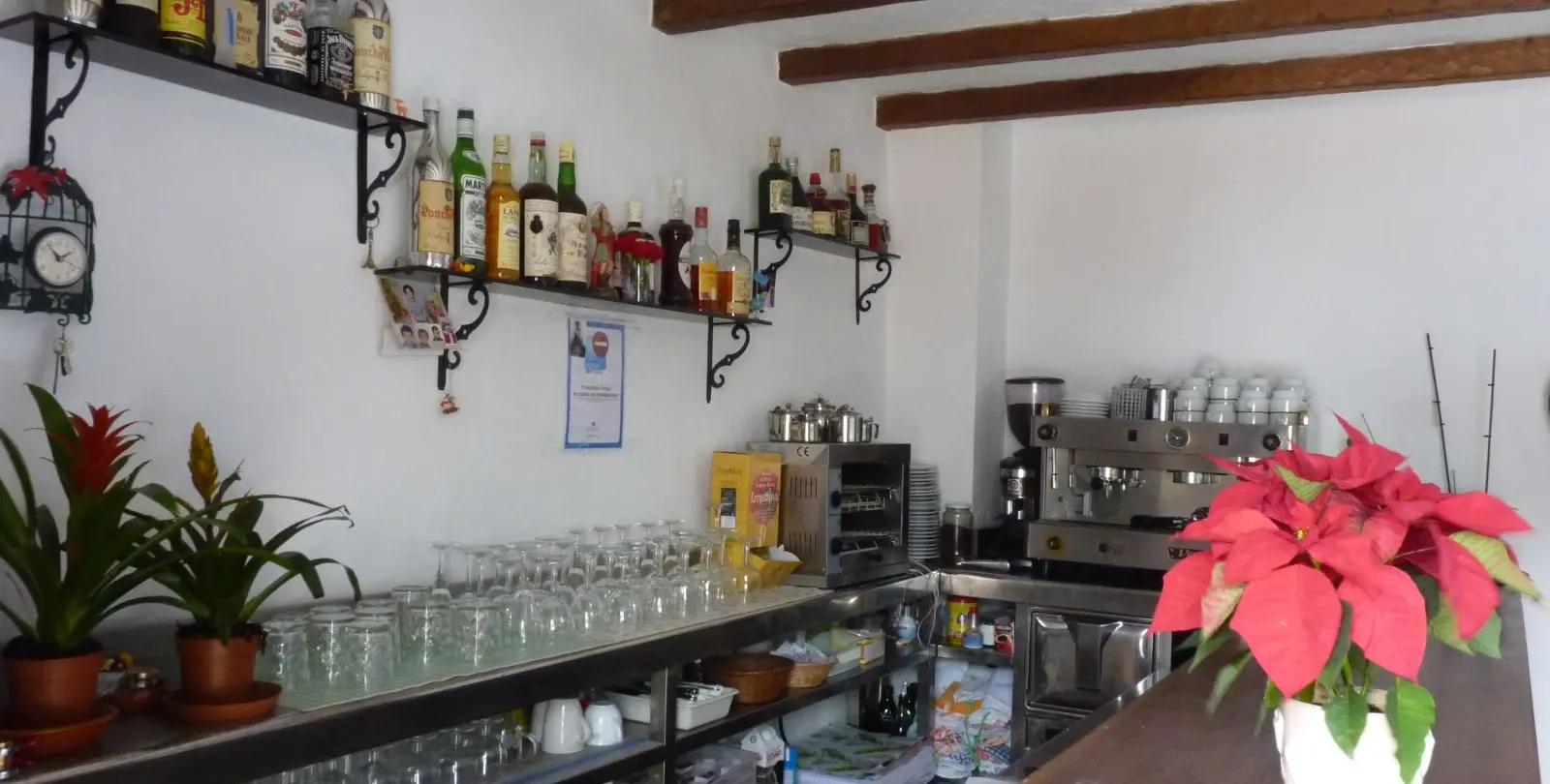 Sale of hotel in Casares Pueblo 23