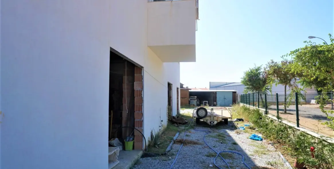 Продажа  отдельно стоящей виллы в Costa del Sol East 3