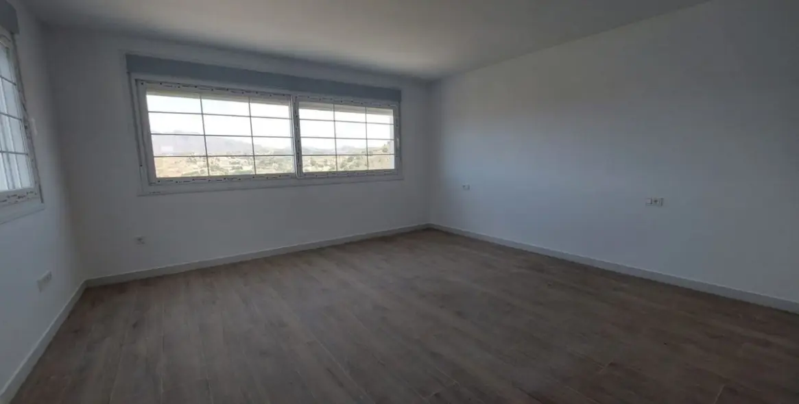 Продажа  отдельно стоящей виллы в Mijas Golf 22