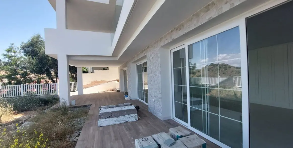Продажа  отдельно стоящей виллы в Mijas Golf 41