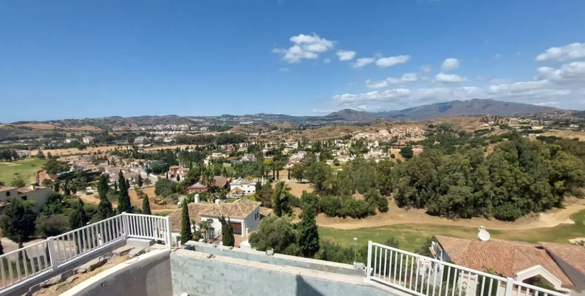 Продажа  отдельно стоящей виллы в Mijas Golf 43
