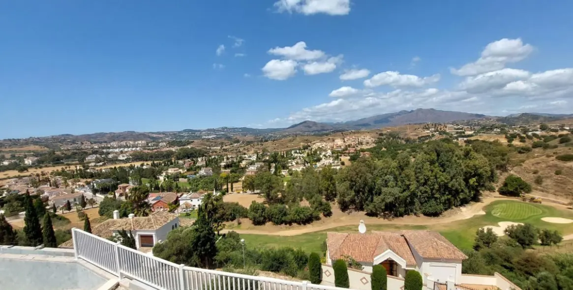 Продажа  отдельно стоящей виллы в Mijas Golf 44
