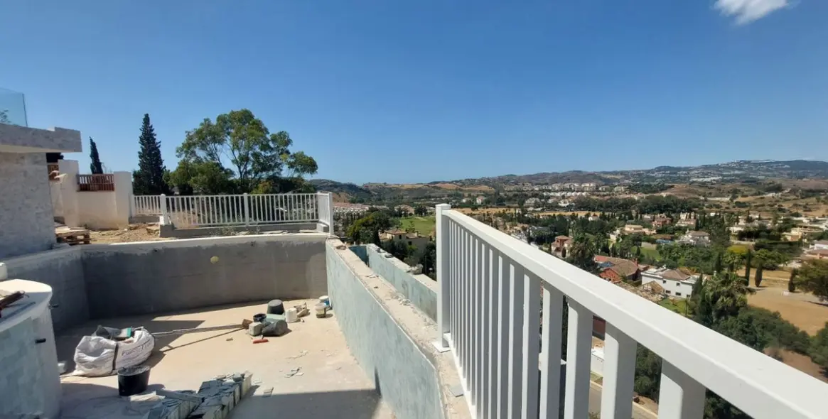 Продажа  отдельно стоящей виллы в Mijas Golf 45