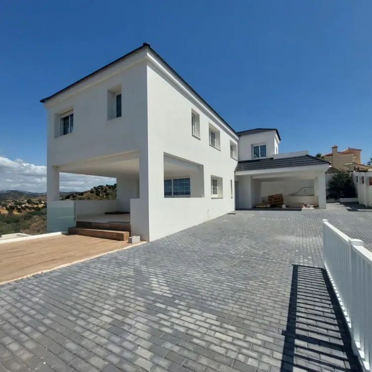 Sale of detached villa in Mijas Golf