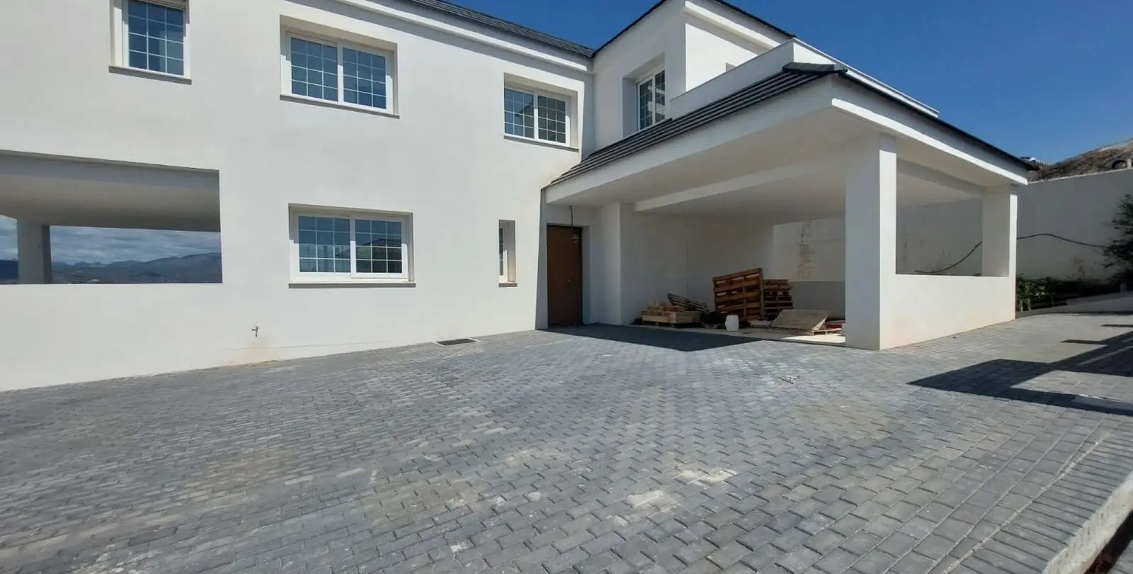Sale of detached villa in Mijas Golf 2