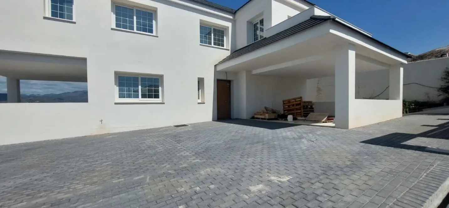 Sale of detached villa in Mijas Golf 1