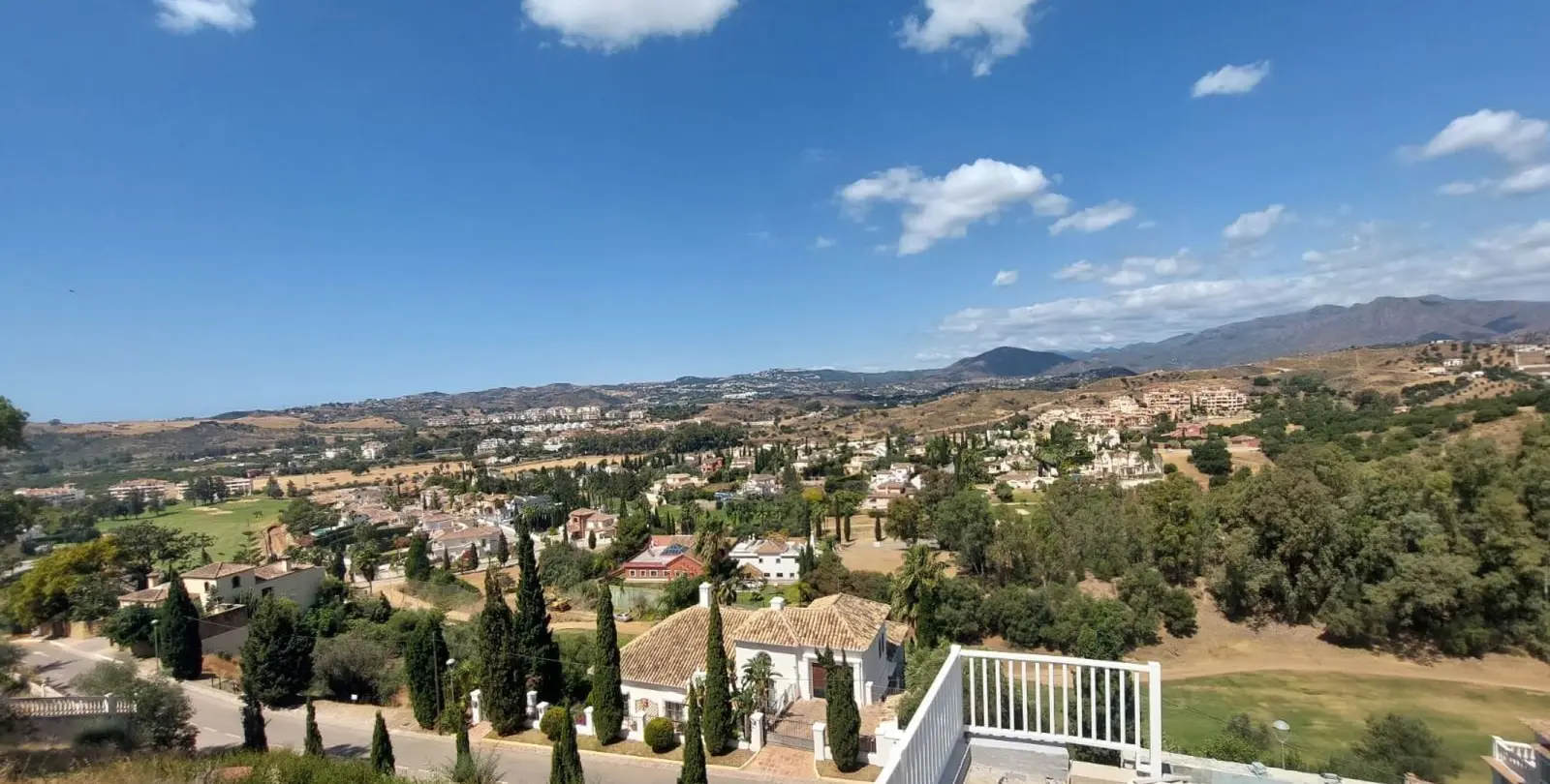 Sale of detached villa in Mijas Golf 46