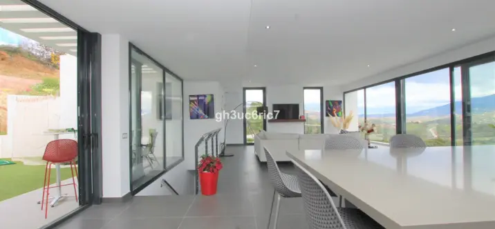 Venta de villa independiente en La Cala Golf 2