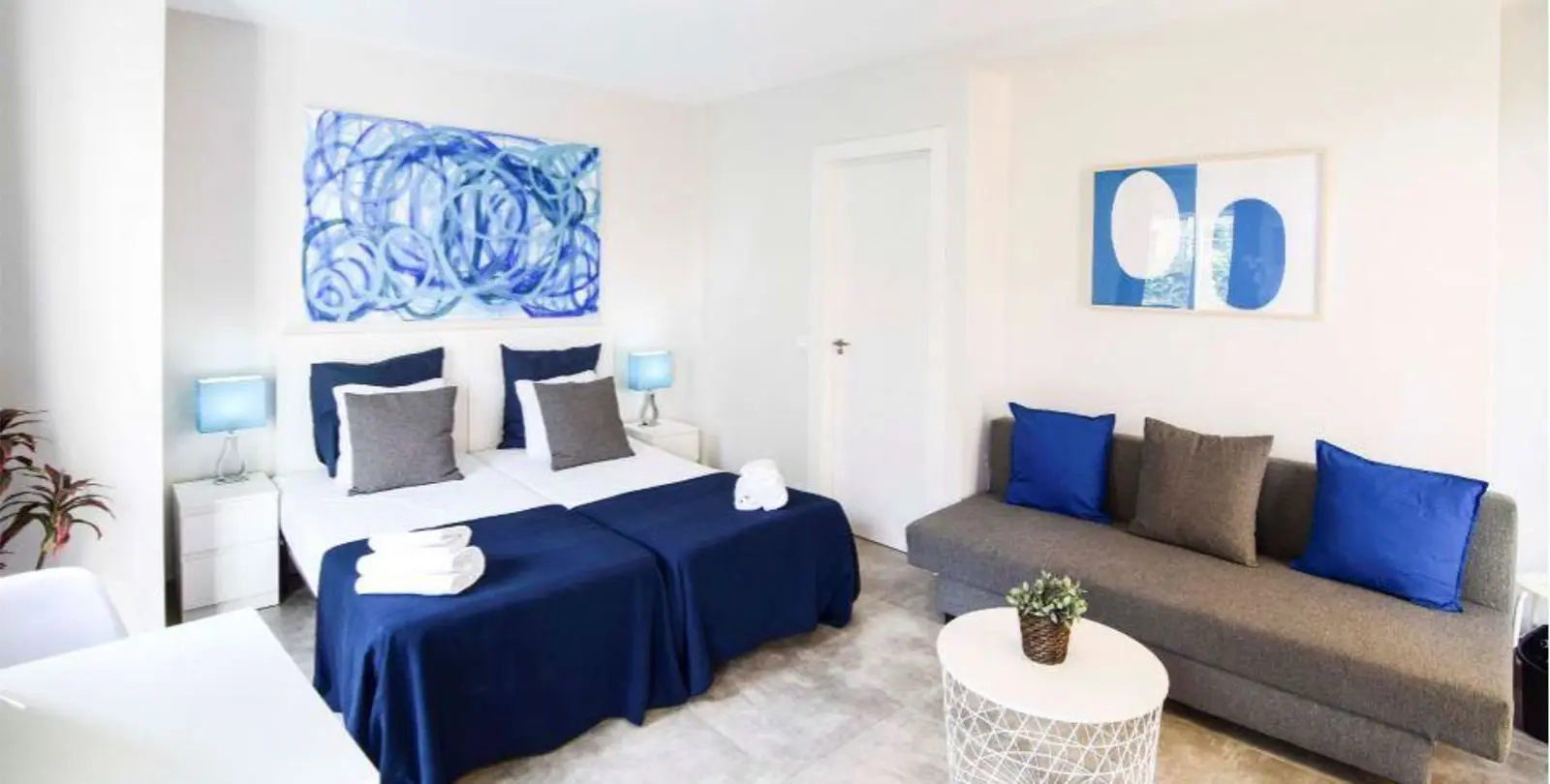 Sale of apartment complex in Málaga Centro 7