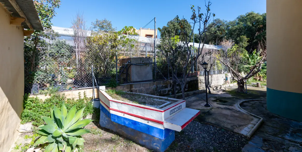 Продажа  отдельно стоящей виллы в Las Chapas 11