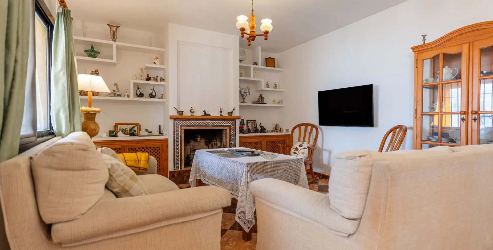 Sale of detached villa in Las Chapas 18