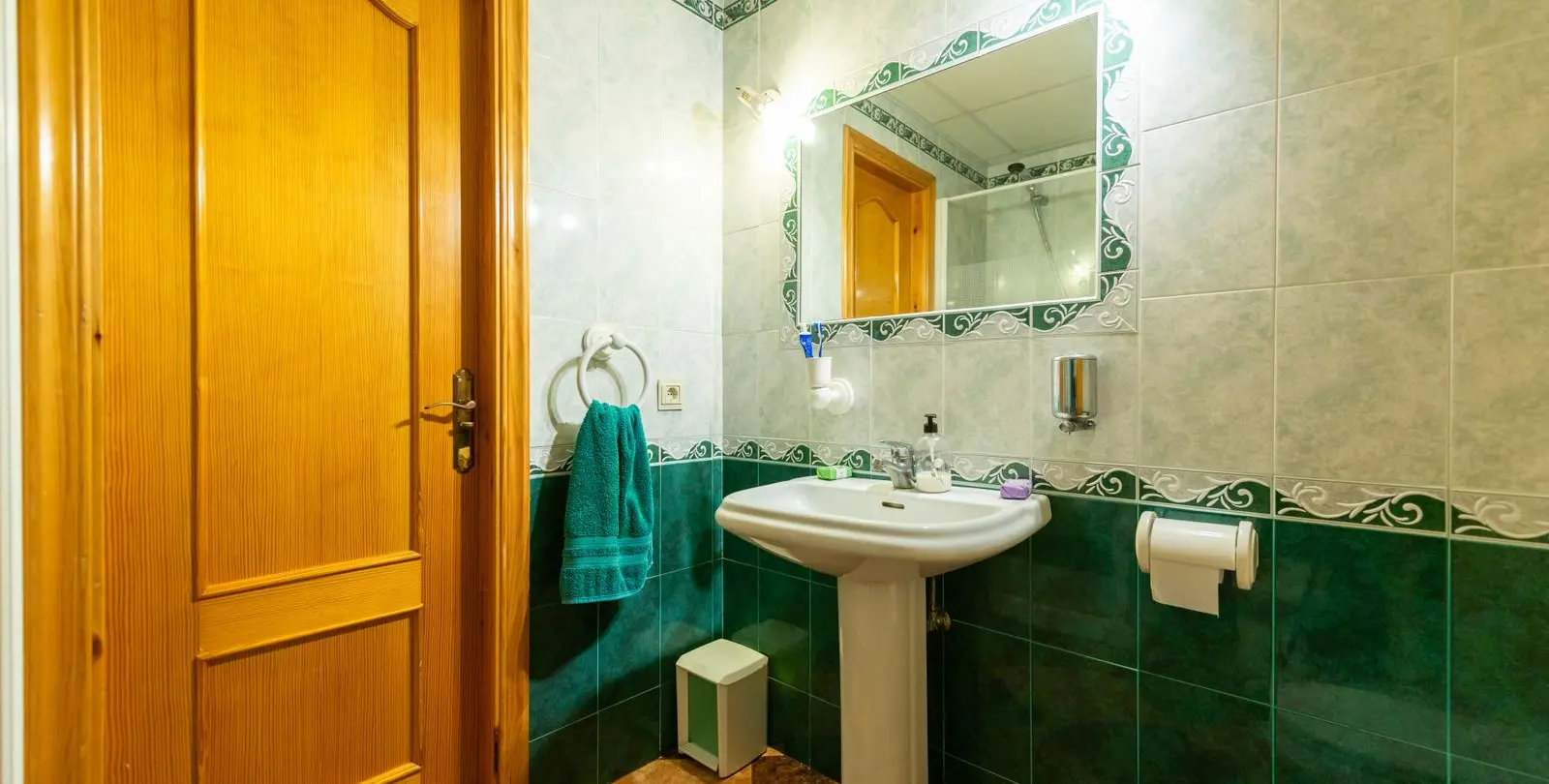 Sale of detached villa in Las Chapas 26