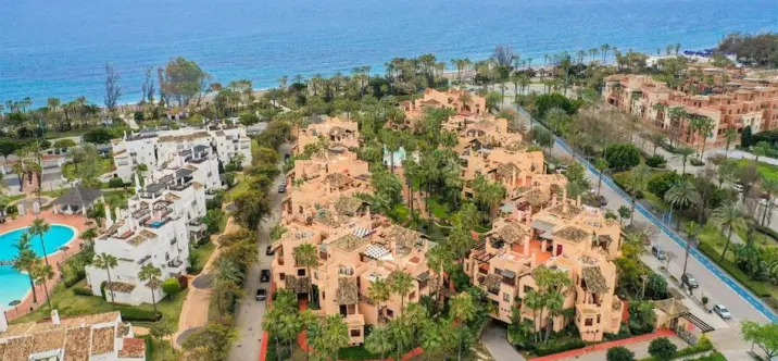 Venta de apartamento en planta baja en San Pedro de Alcántara 0