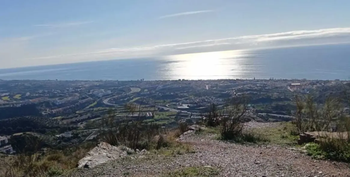 Sale of residential plot in Costa del Sol East 5