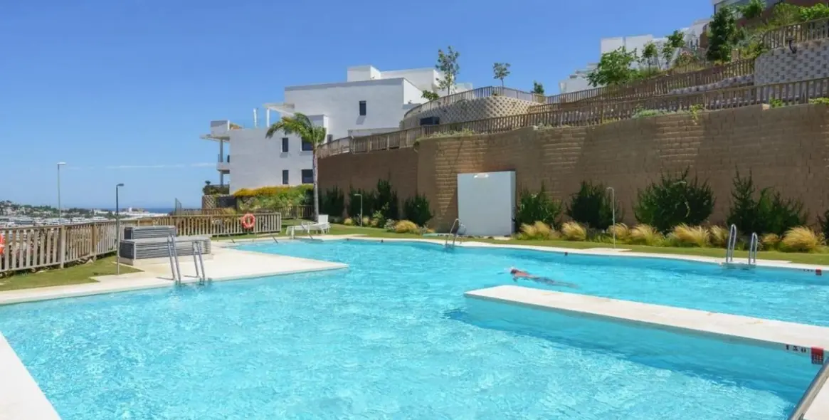 Sale of penthouse duplex in La Cala 16