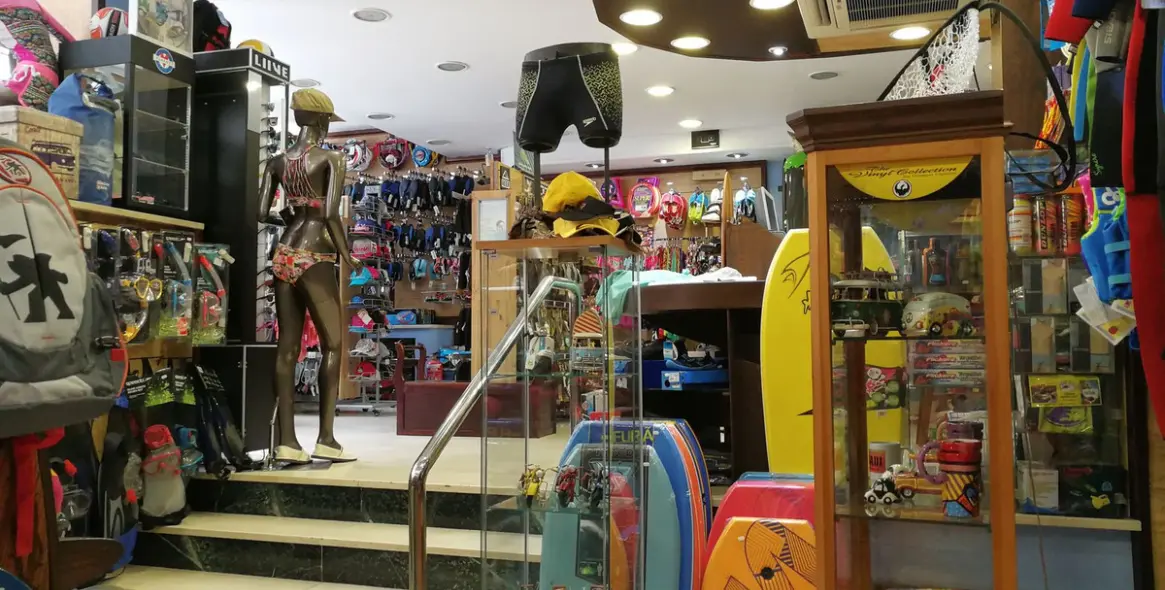 Продажа магазина в Puerto Banús 7