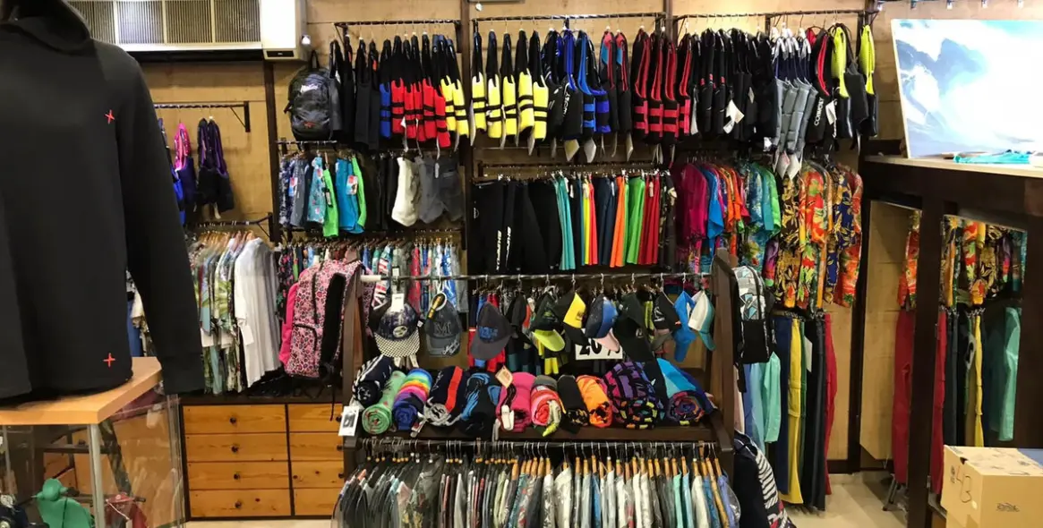 Sale of shop in Puerto Banús 12