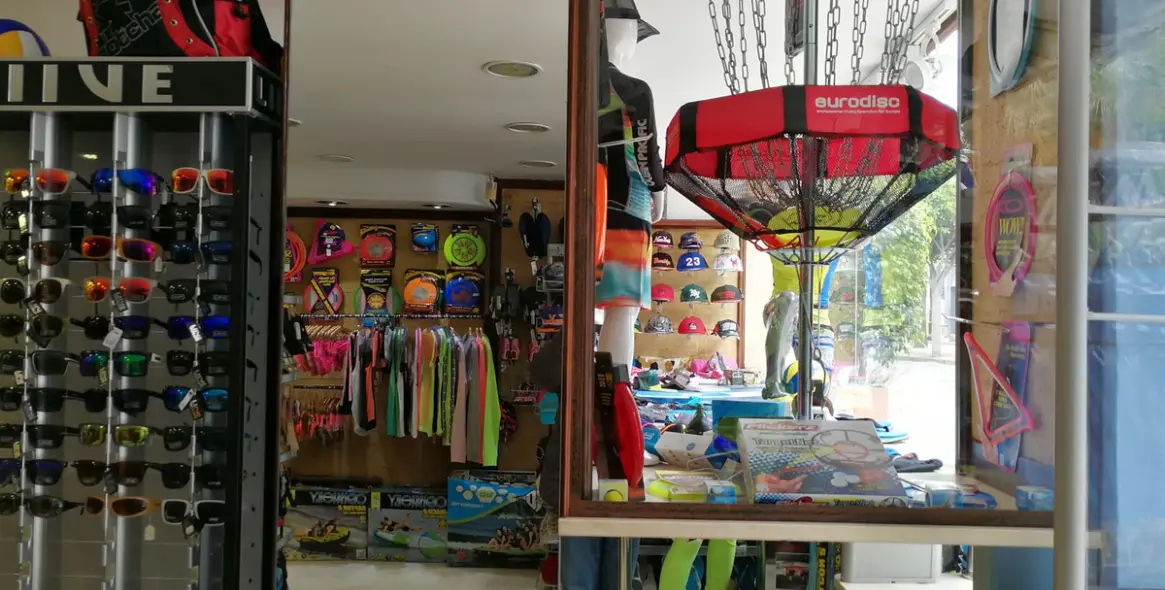 Sale of shop in Puerto Banús 13