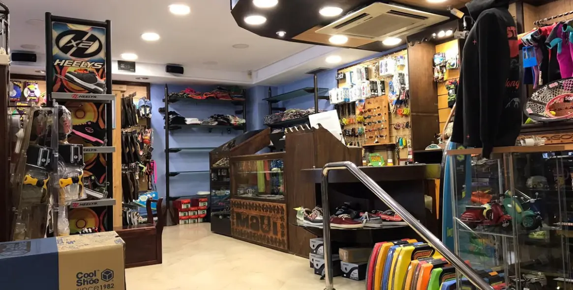 Sale of shop in Puerto Banús 15