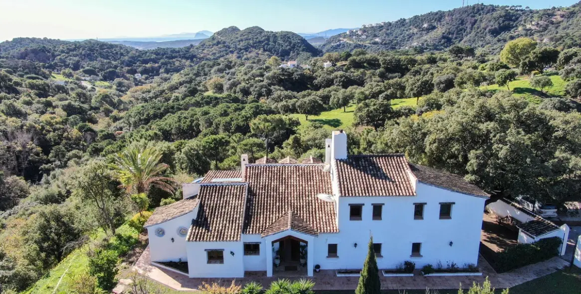 Продажа финки в Casares 1