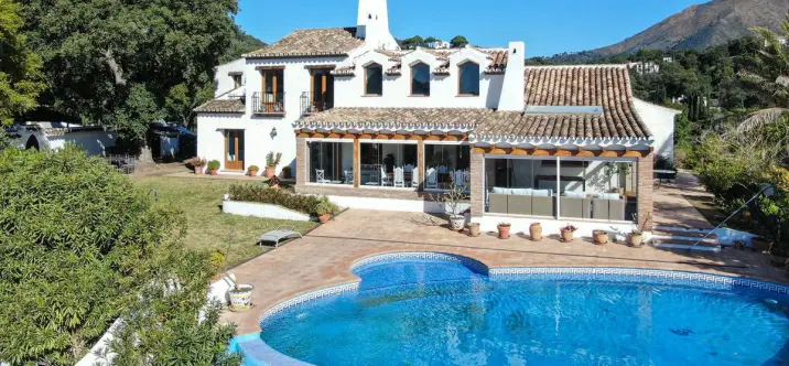 Venta de finca - cortijo en Casares 2