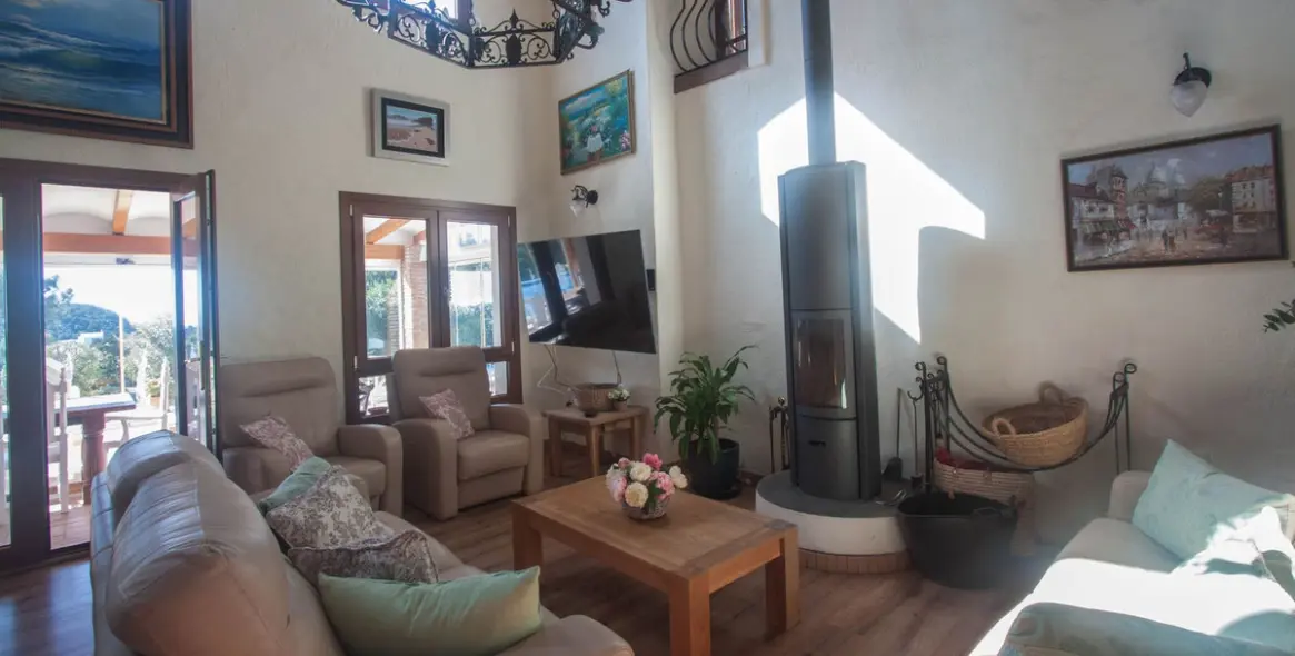 Продажа финки в Casares 11