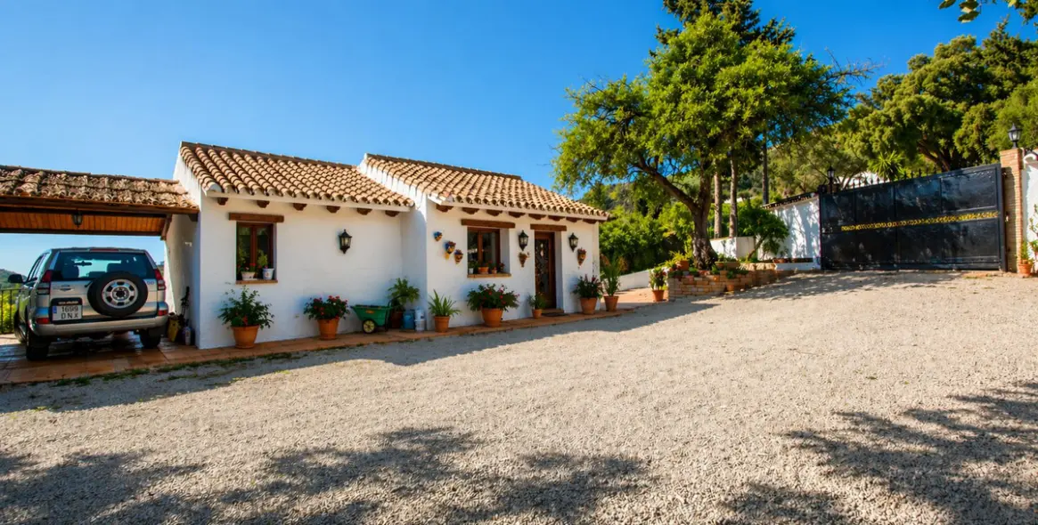 Продажа финки в Casares 49