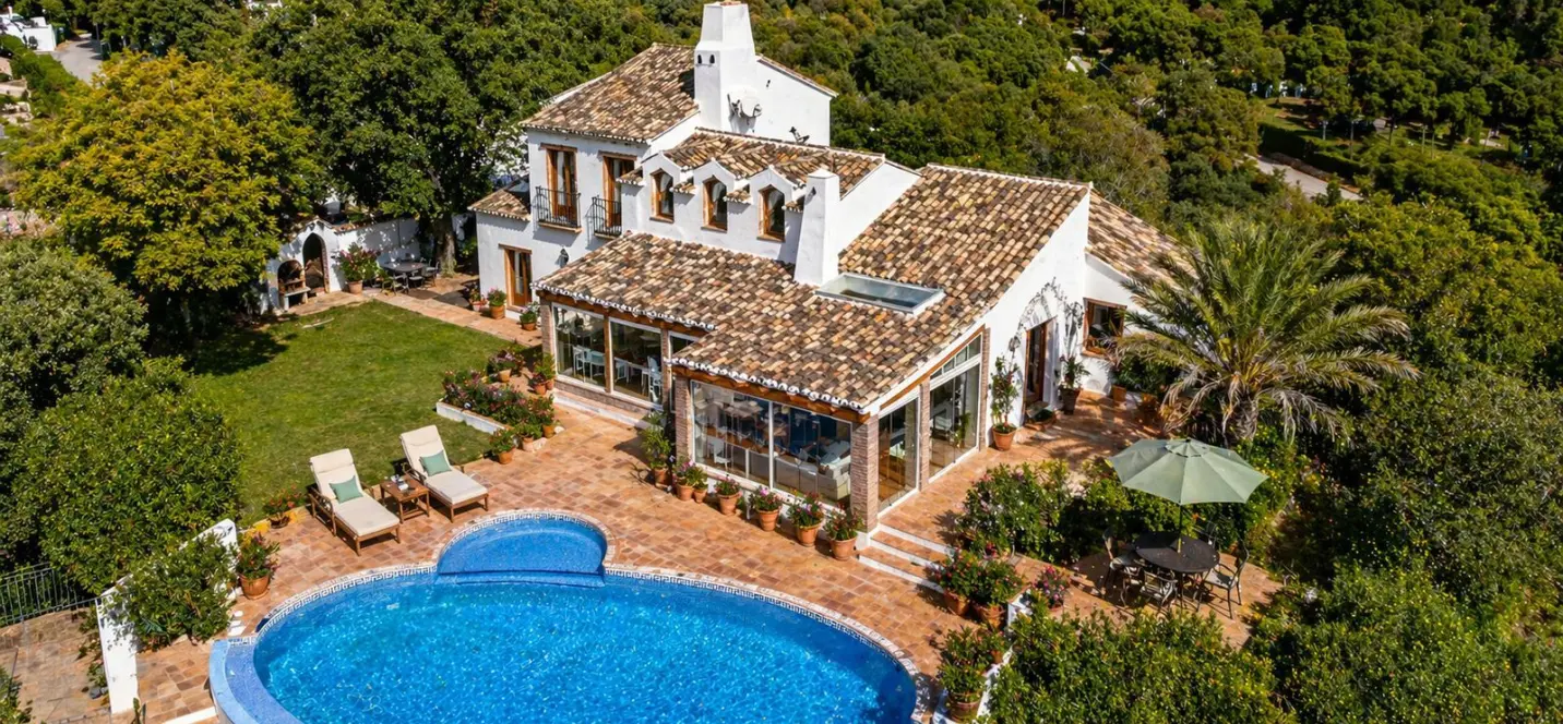 Sale of finca - cortijo in Casares 1